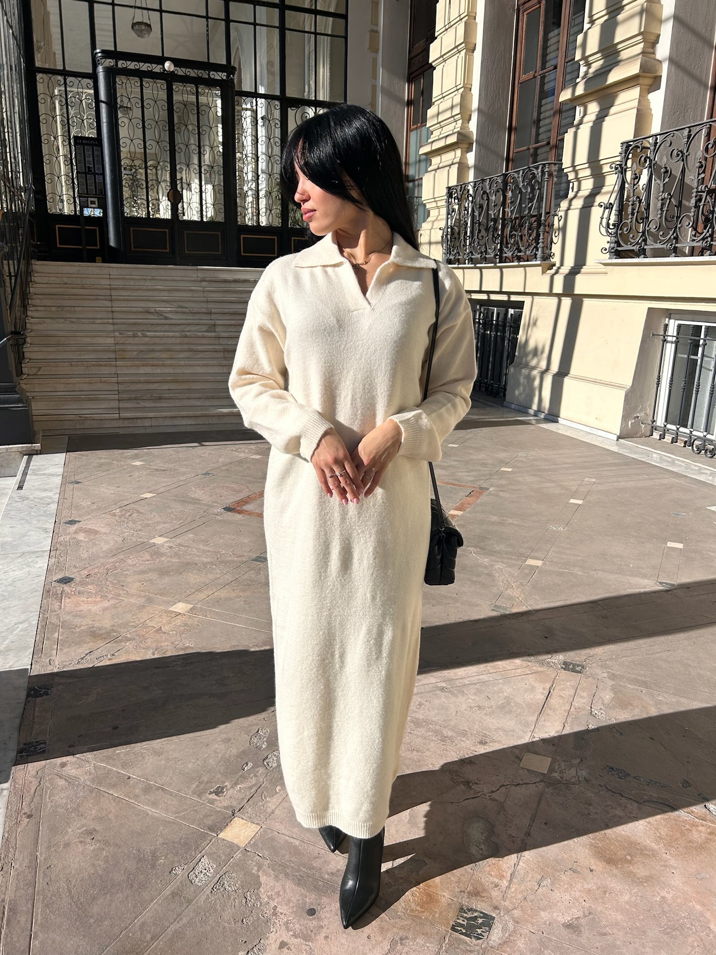 Robe longue col V Beige